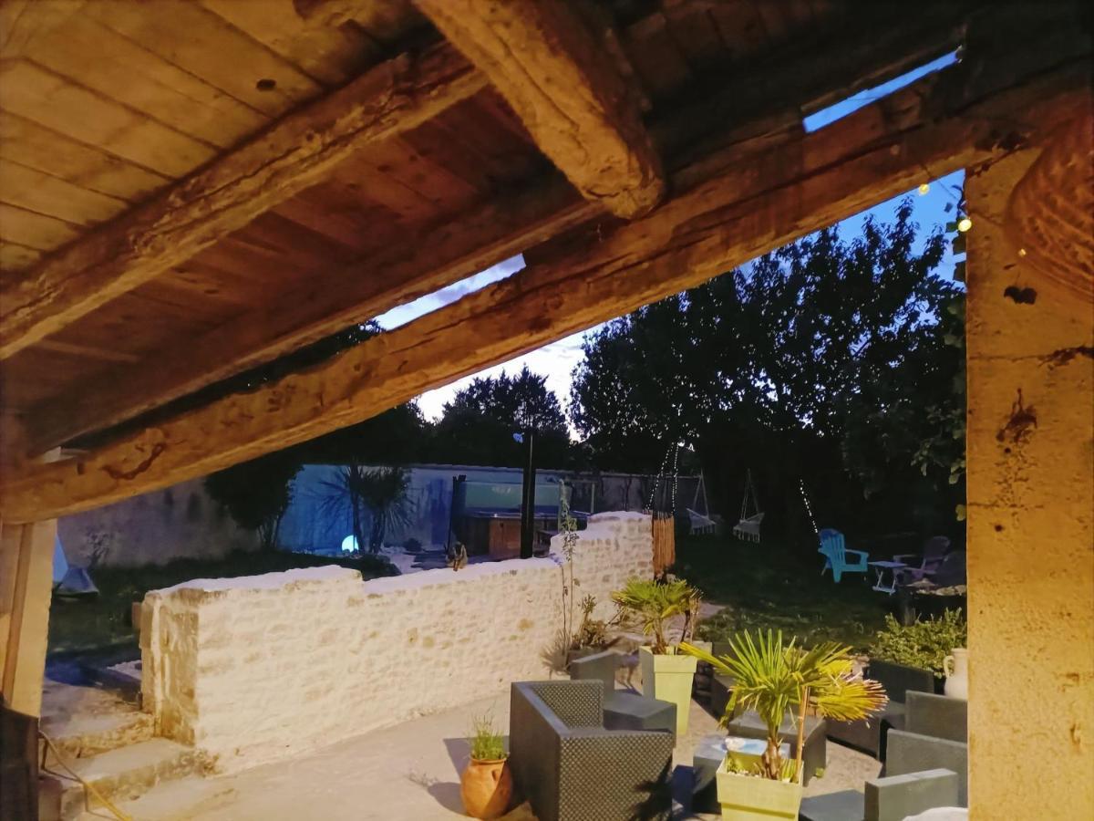 Gite 3 Etoiles Avec Spa, 2 Chambres Le Logis De Pearl Salles-sur-Mer Extérieur photo